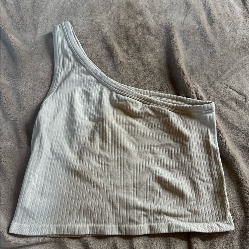 One-Shoulder Ribbed Crop Top